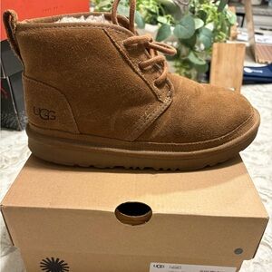 UGG Chestnut Neumel Boots